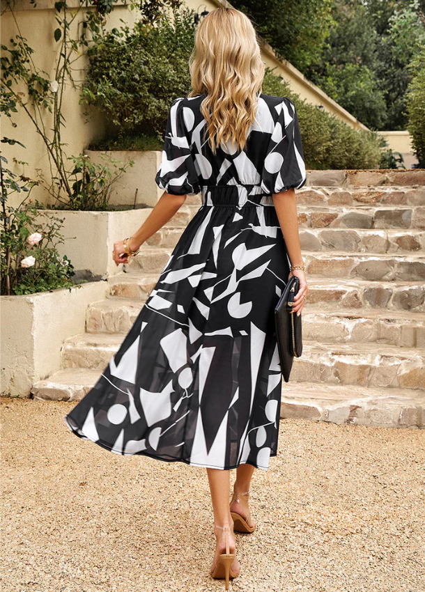 Estella | Chic Floral Midi Dress